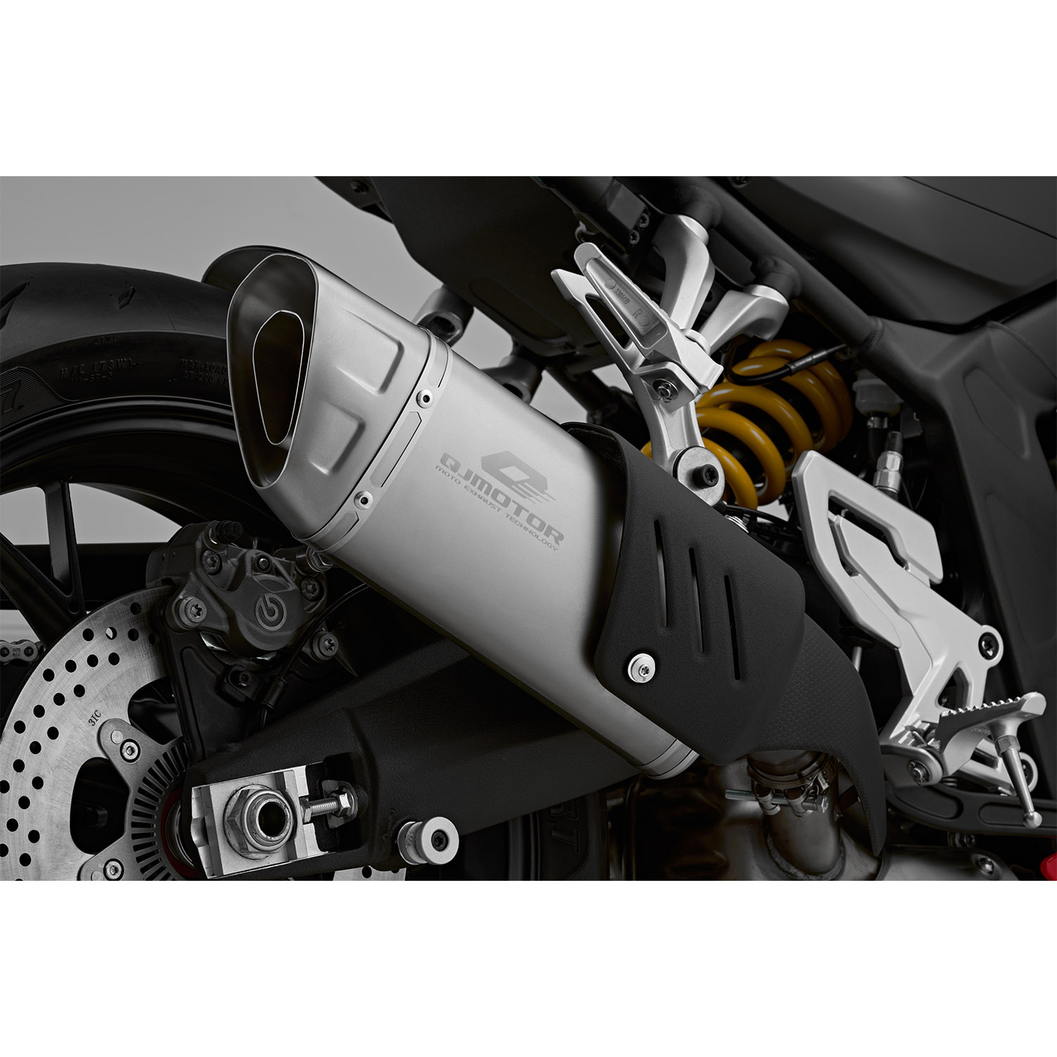 QJMOTOR SRK 800 RR RAUDONA/JUODA