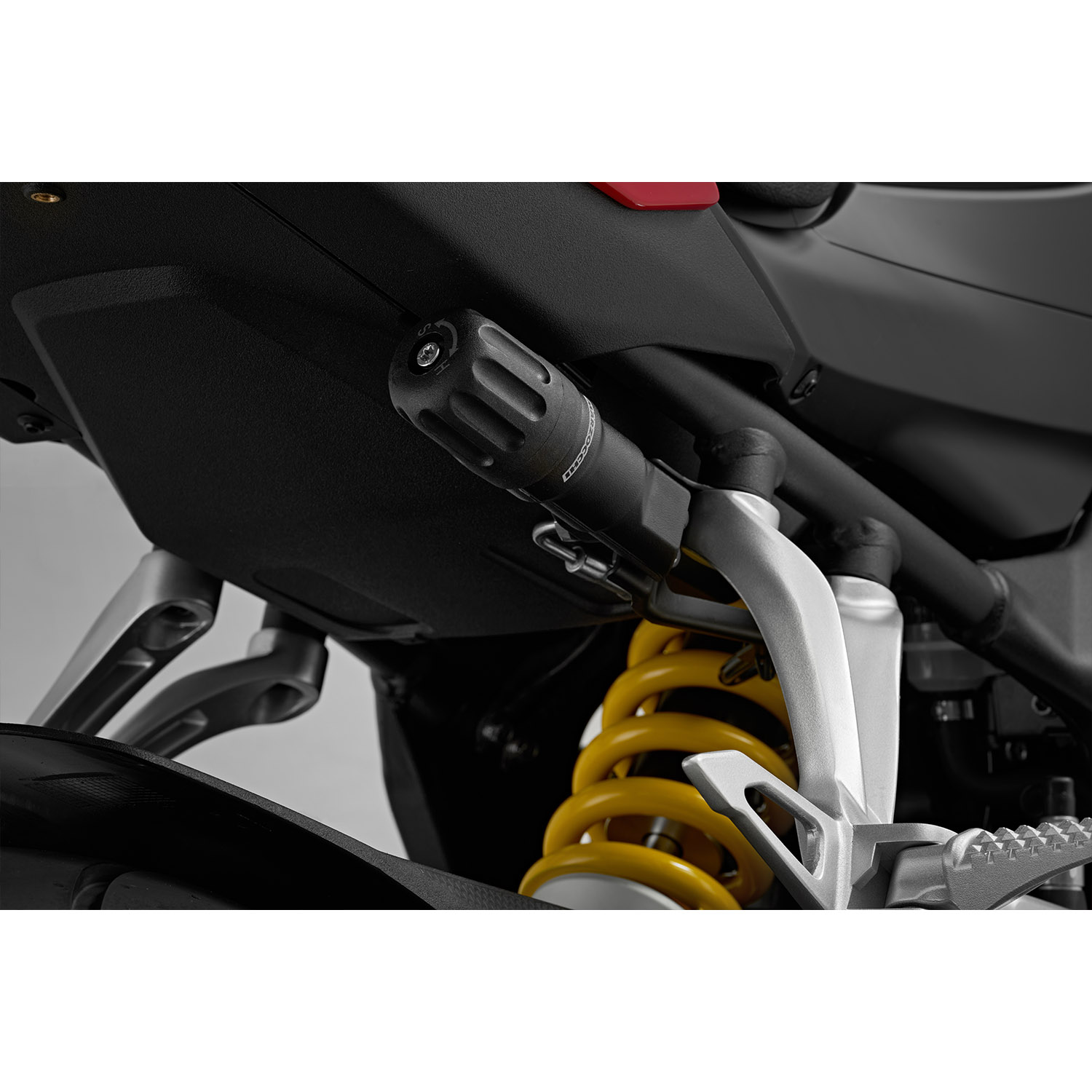 QJMOTOR SRK 800 RR RAUDONA/JUODA