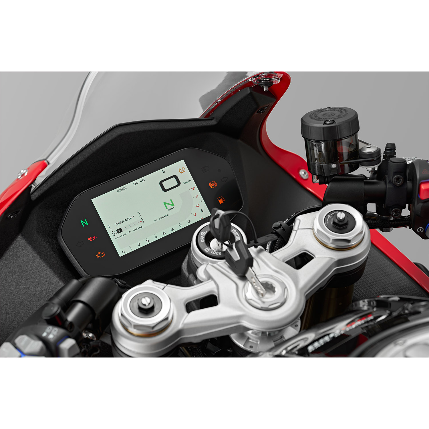 QJMOTOR SRK 800 RR RAUDONA/JUODA