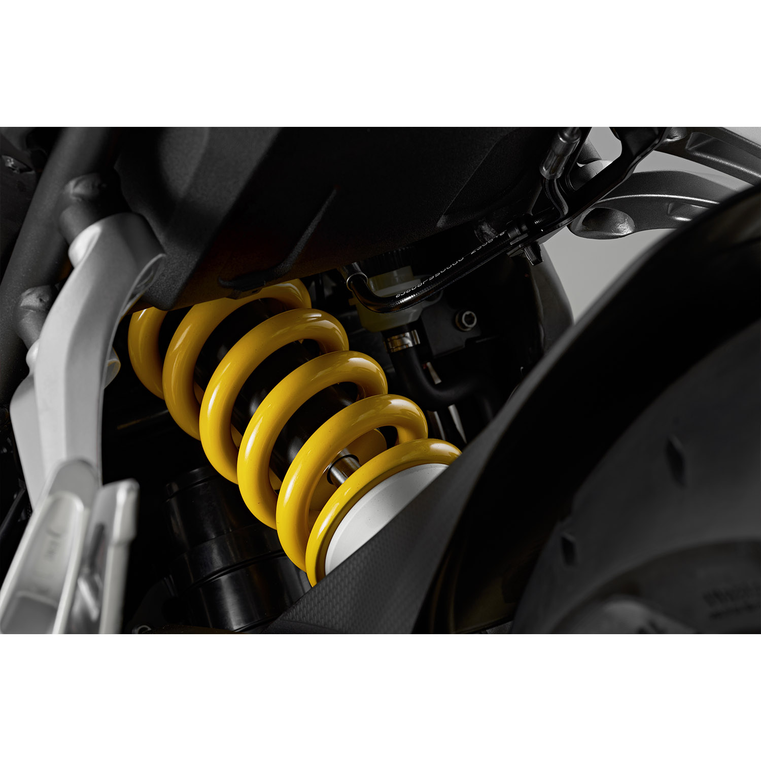 QJMOTOR SRK 800 RR RAUDONA/JUODA