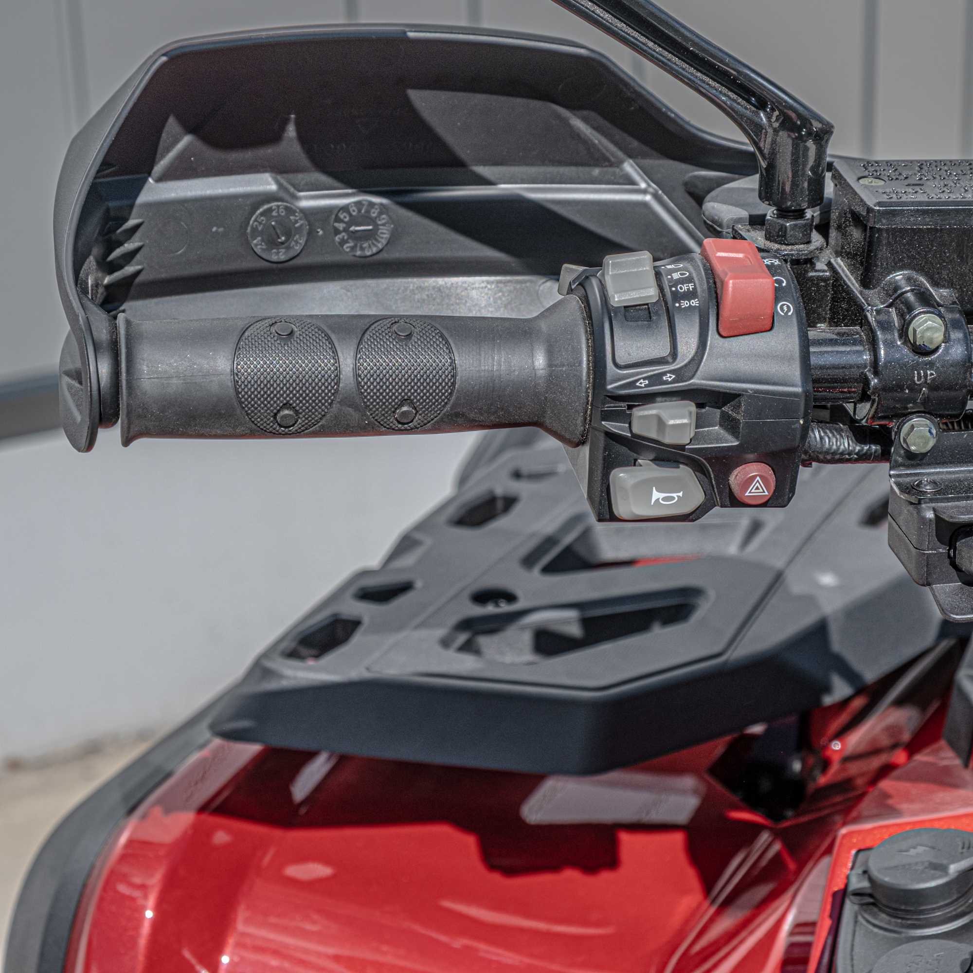 UPMOTO TCROSSER X 850L EPS T3b Crimson Blaze