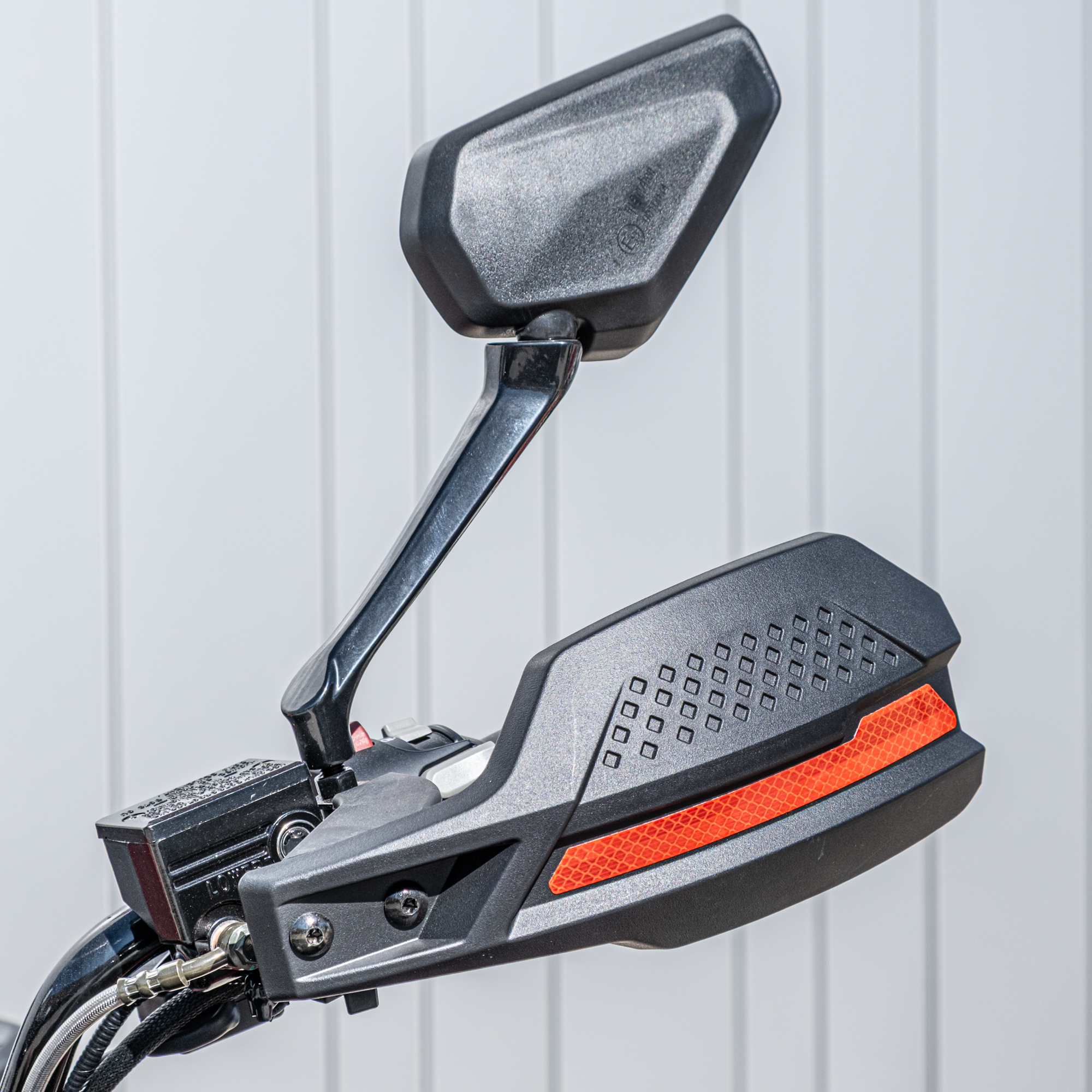 UPMOTO TCROSSER X 850L EPS T3b Crimson Blaze