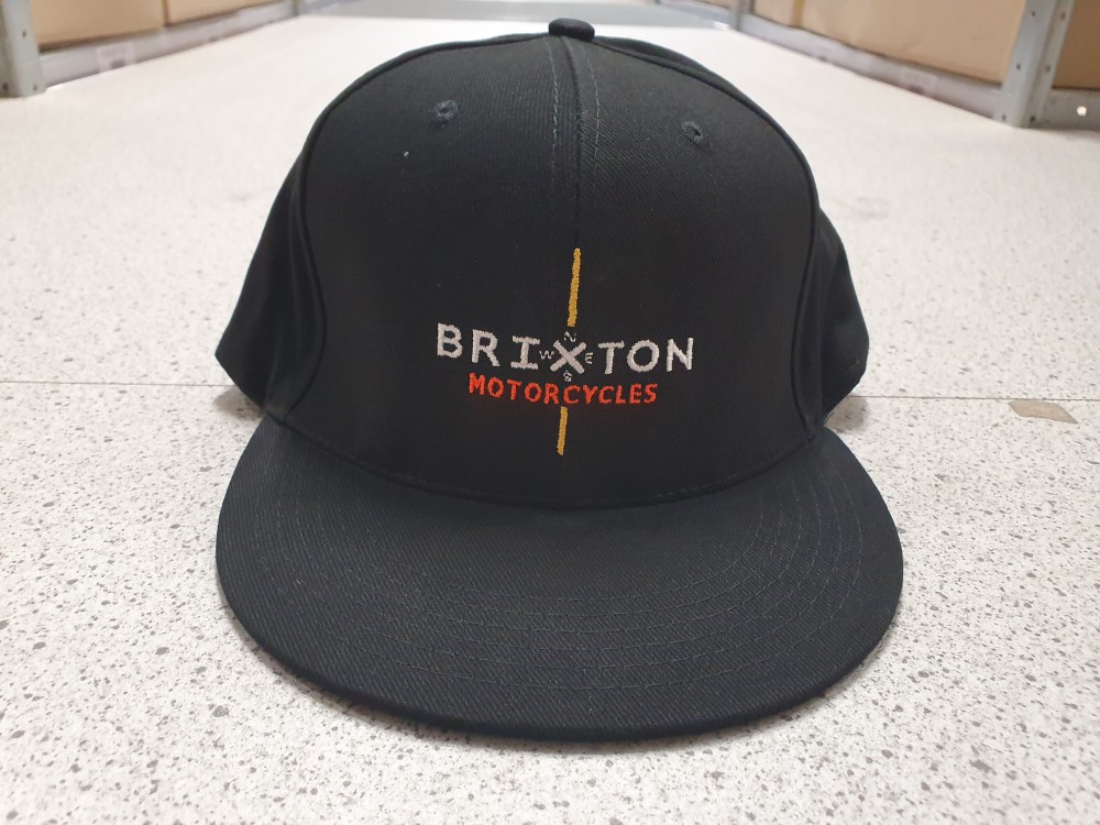 KEPURĖLĖ BRIXTON JUODA