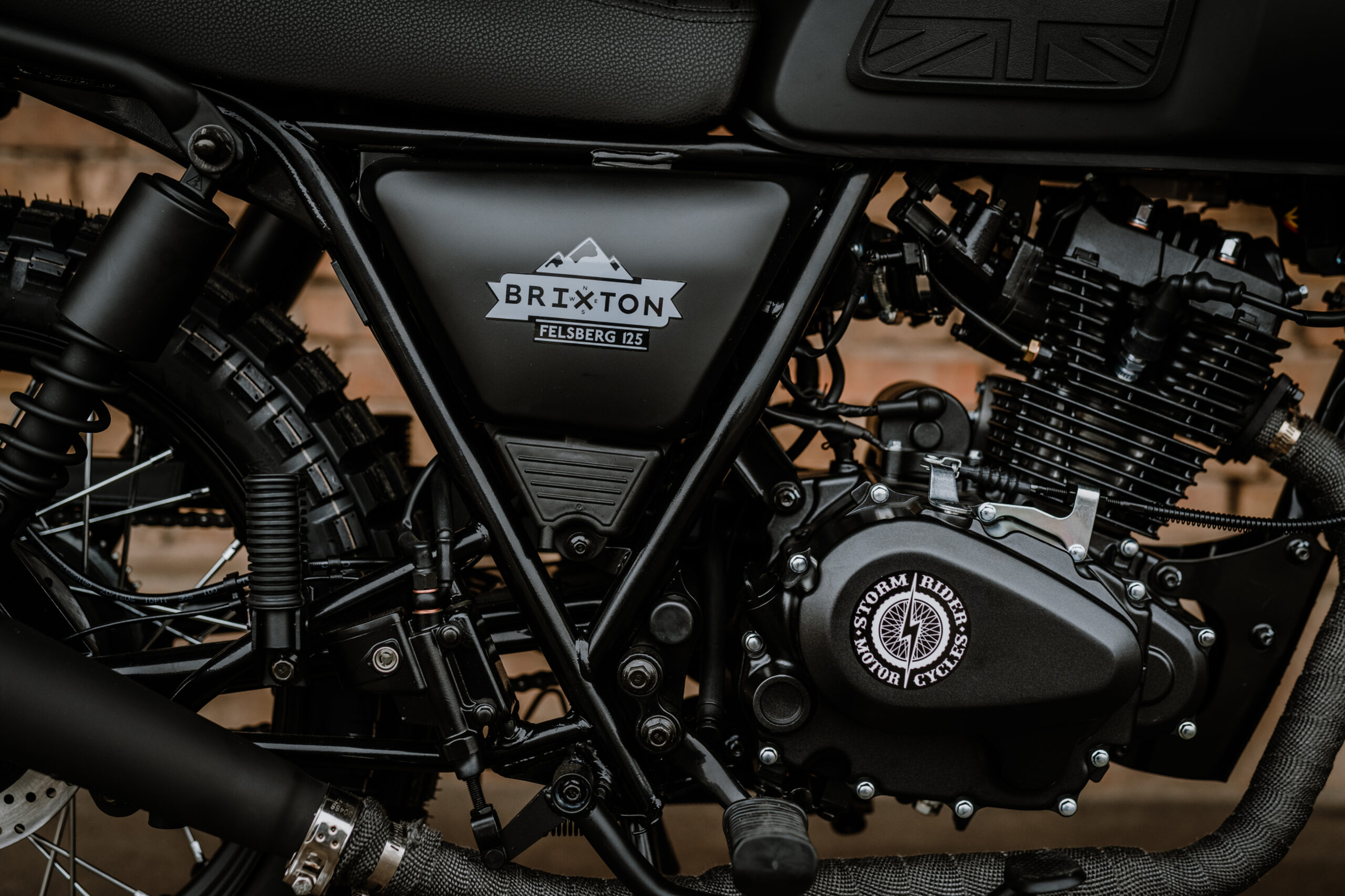 BRIXTON FELSBERG 125 ABS BACKSTAGE BLACK MATT EURO 5+