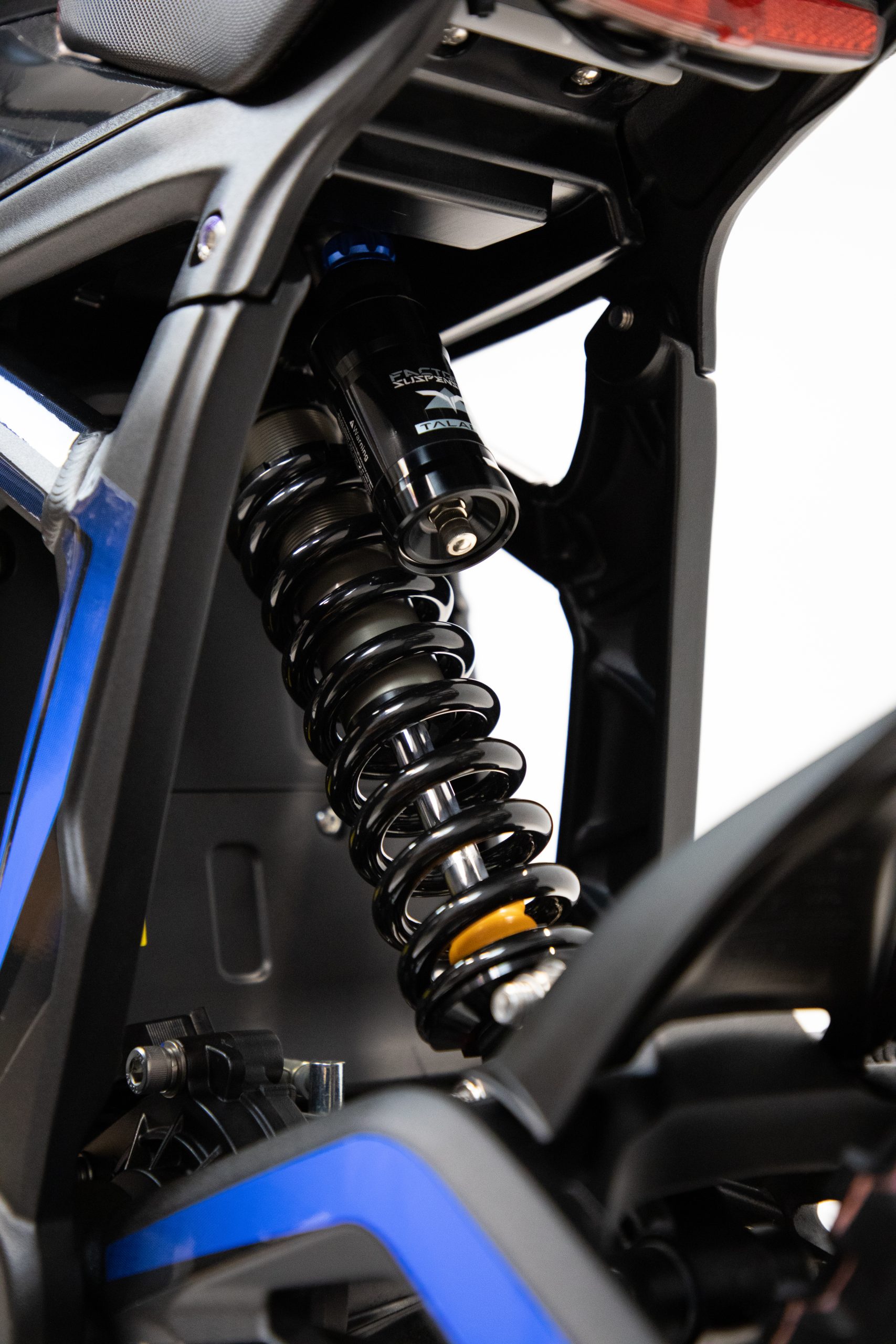 TALARIA STING R TL4000MX ELEKTRINIS MOTOCIKLAS BLACK/ BLUE 60V/45Ah